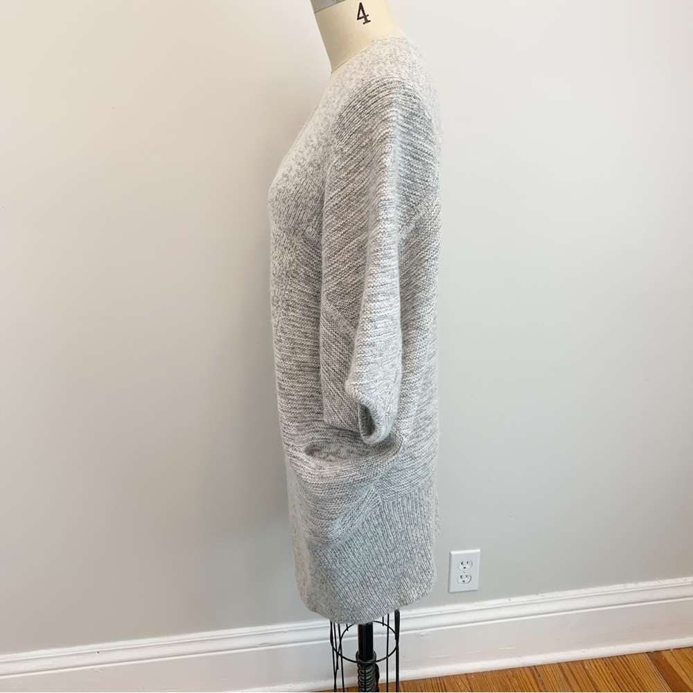 Aritzia Babaton Cocoon Javier Sweater Cardigan Grey Size XXS/XS - Picture 8 of 10